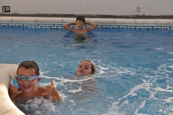 Piscina con hidromasaje