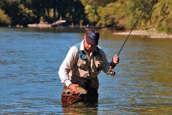 Pesca en el río Limay